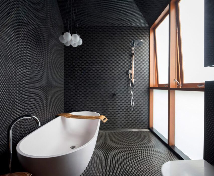 Ten designer bathrooms with freestanding baths