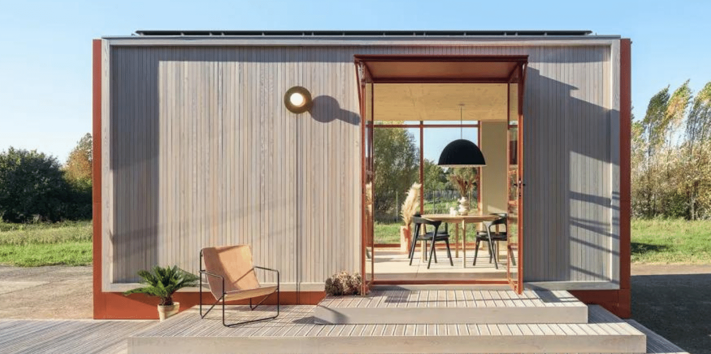 A new generation of self-powered carbon-neutral tiny homes