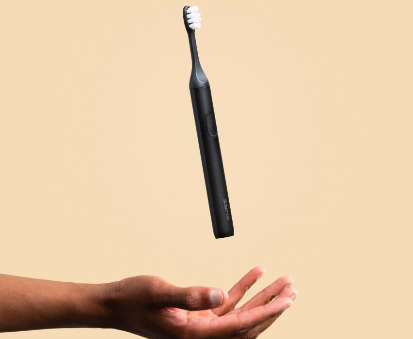 Suri unveils modular electric toothbrush with recyclable brush head