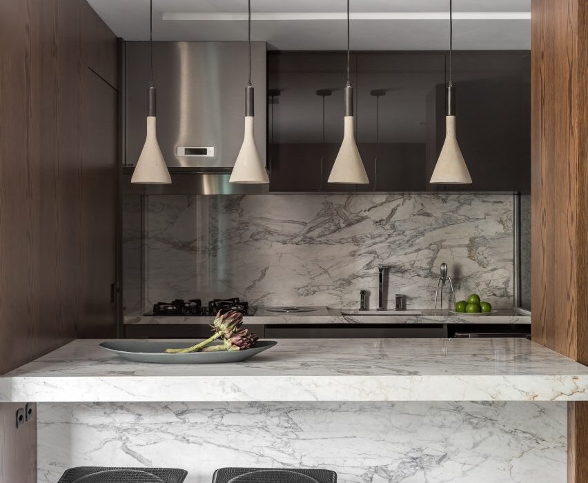 Eight kitchens that benefit from generous marble surfaces