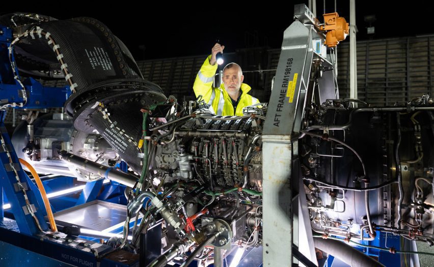 Rolls-Royce and EasyJet test hydrogen-powered aircraft engine