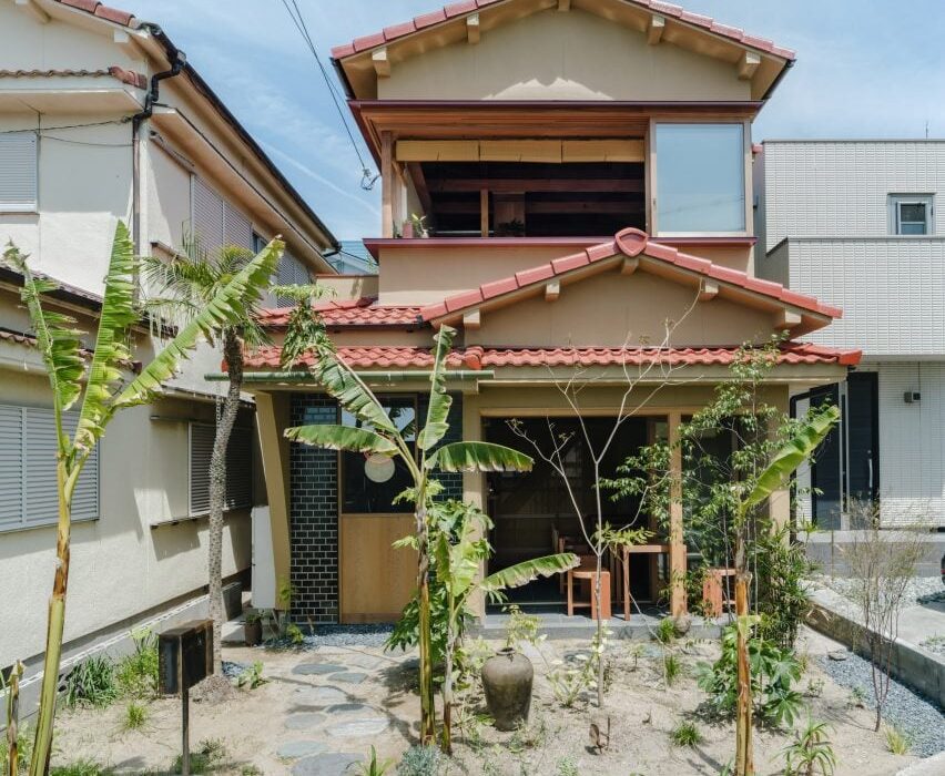 Akio Isshiki Architects marries old and new with Japanese home and restaurant