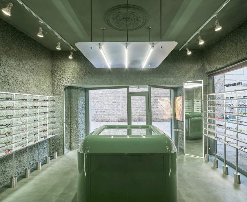 El Departamento designs glasses store as a “challenging visual exercise”