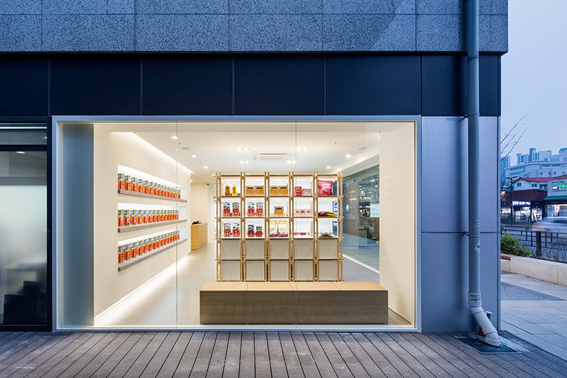 SML reinterprets ginseng cultivation structure as retail store, seoul