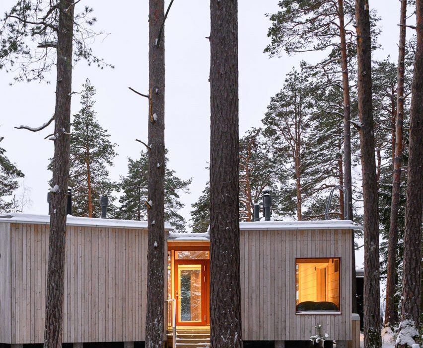 MNY Arkitekter completes “down-to-earth” house for two sisters in Finland